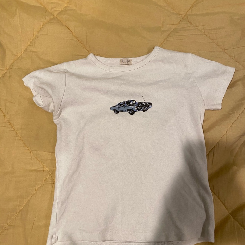 Brandy Melville car motor show shirt
